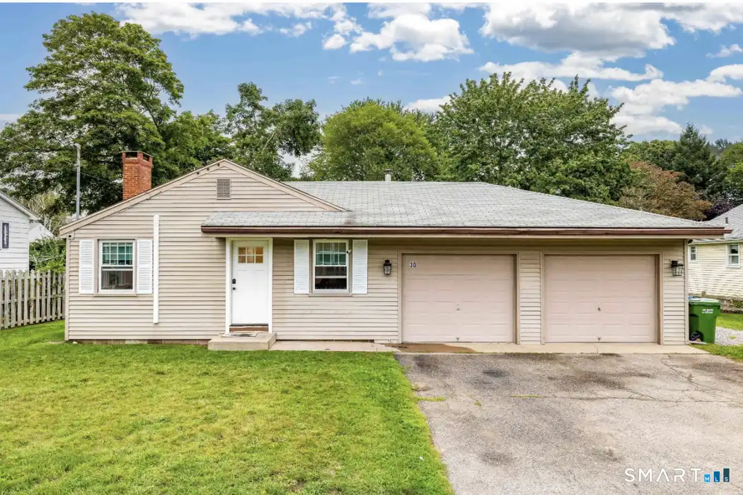 30 Mohican Rd – photo 1 of 18