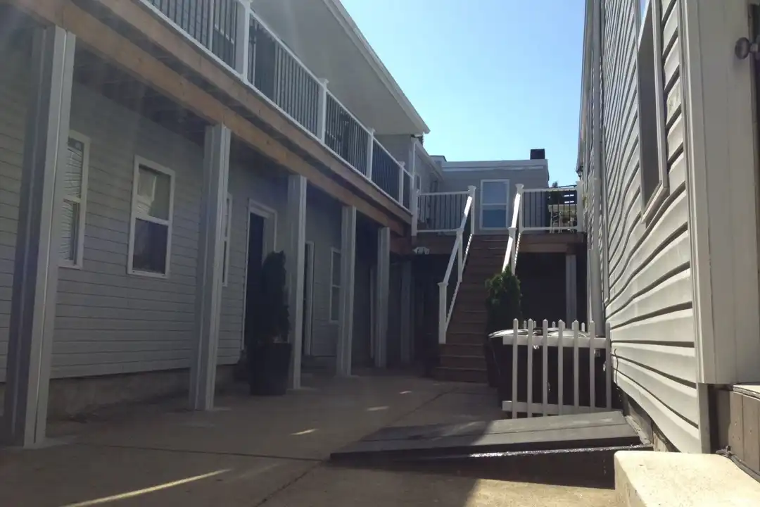 1511-1519 Bingham Street – photo 1