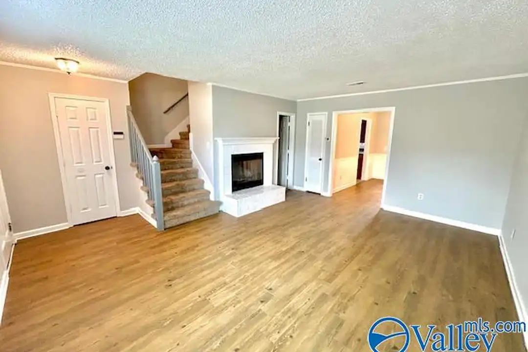 119 Cresent Circle unit 119 - View 6