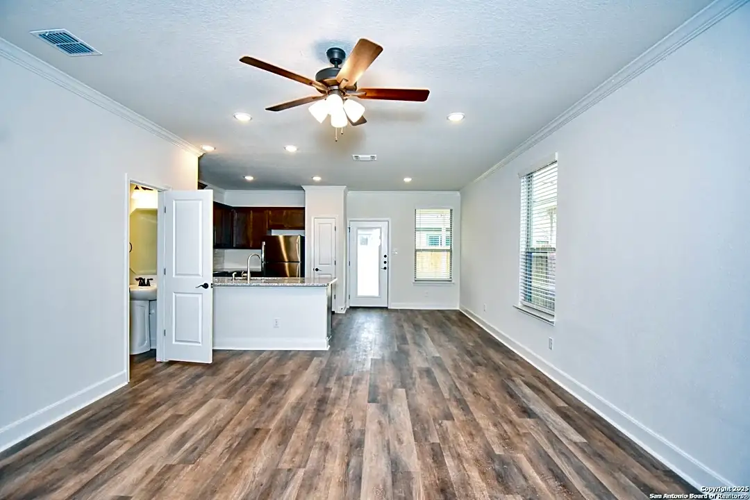 10314 Candlewood Wy unit 101 - San Antonio, TX | Rent.